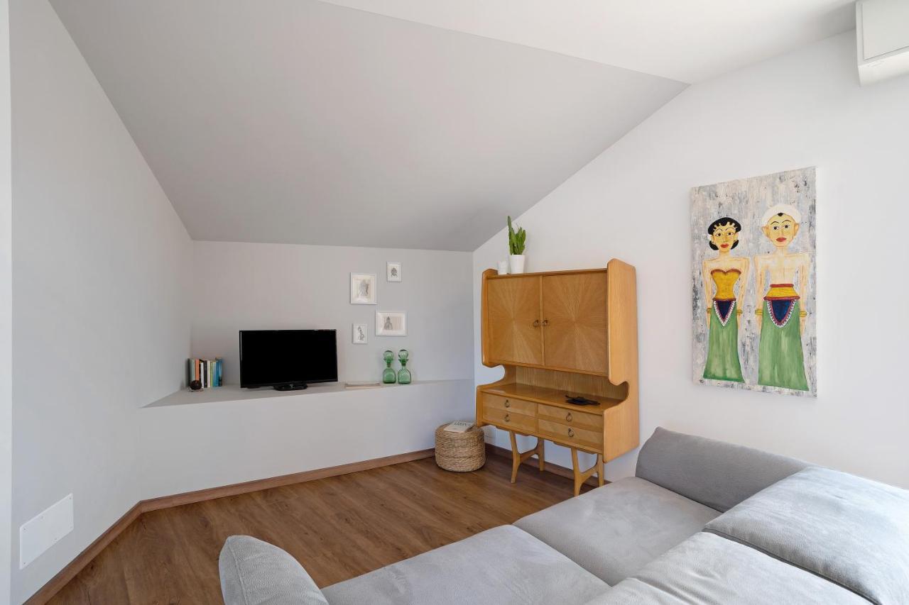 La Casa Del Riccio Apartment Arona Exterior photo